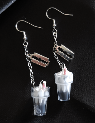milkshakes_razorblades_4